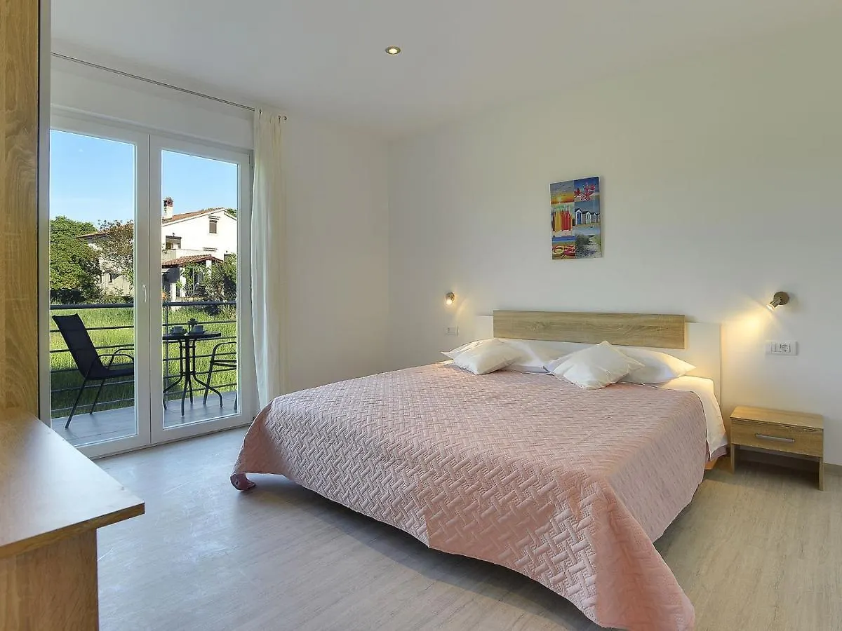Holiday home Comfortable House With Large Garden Galizana