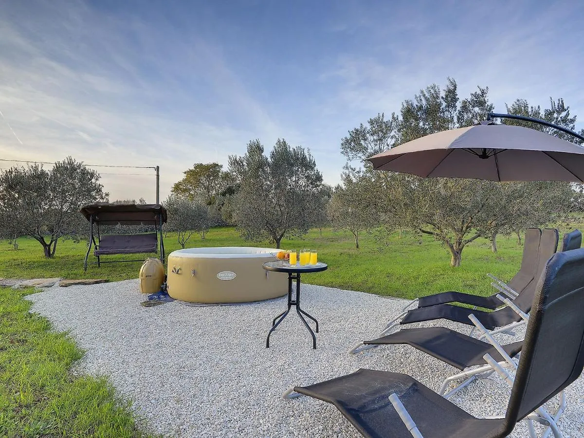 Comfortable House With Large Garden Galizana 0*,  Croatia