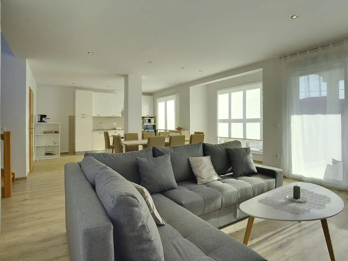 Comfortable House With Large Garden Galizana Holiday home