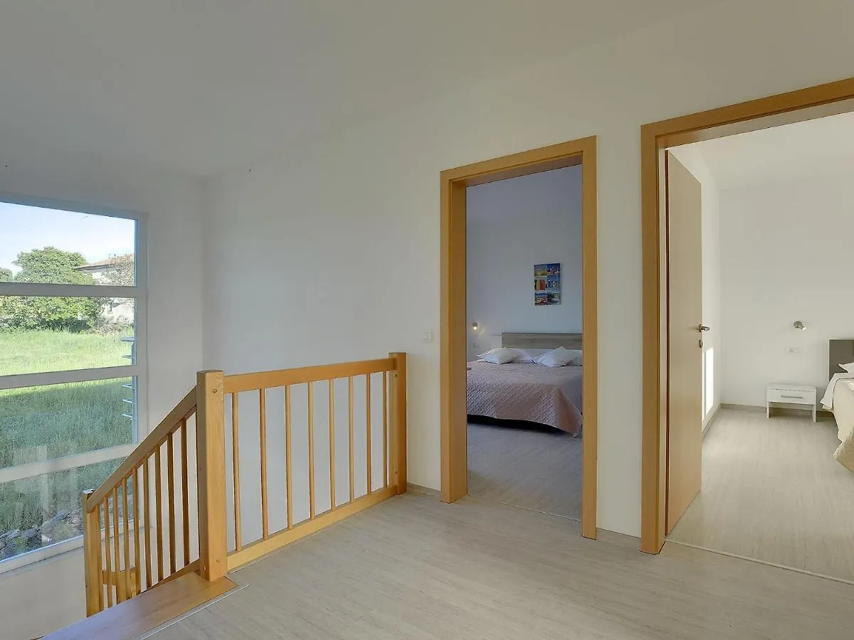Comfortable House With Large Garden Galizana 0*,  Croatia